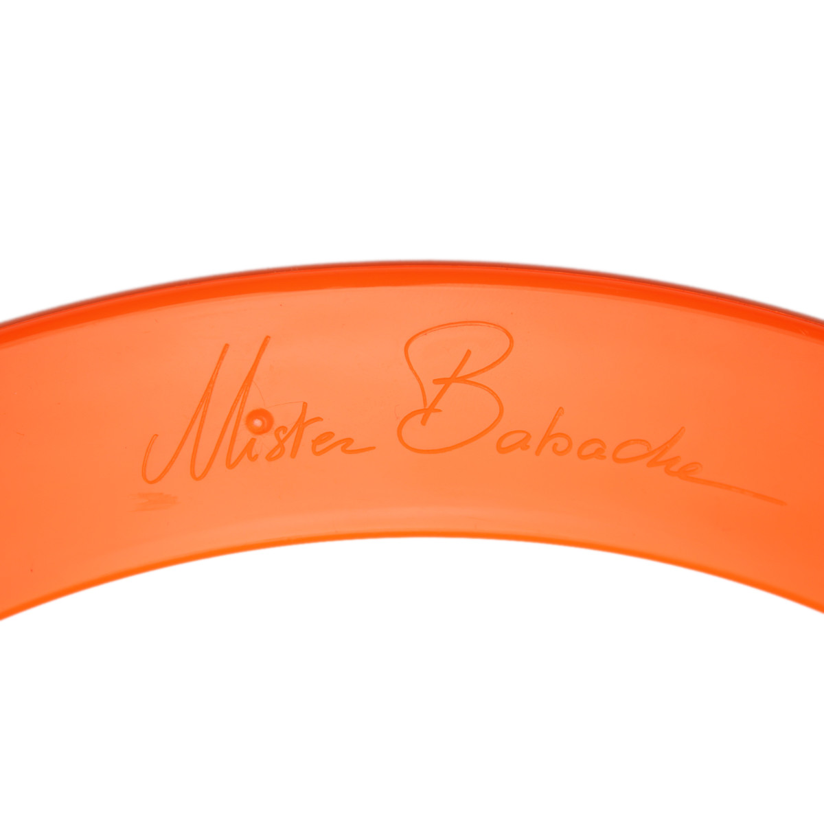 orange-detailkB3THfoydzAB7